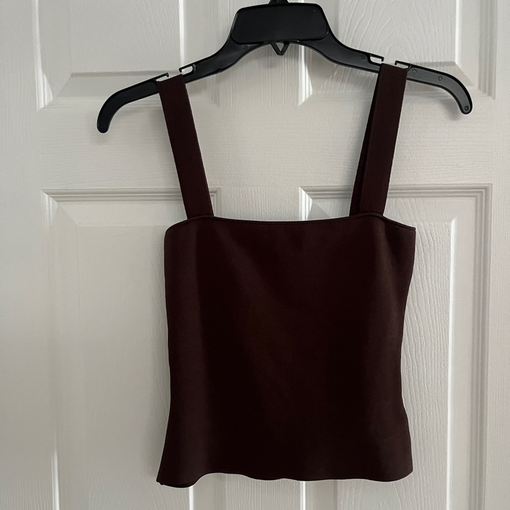 All the ways Brown square neck tank